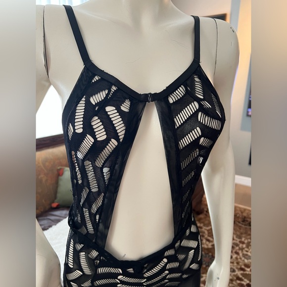 Oh La La Cheri Black Sheer Sleepwear Top – Preloved - Picture 8 of 11